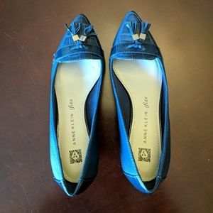 Anne Klein Iflex Navy Pumps
